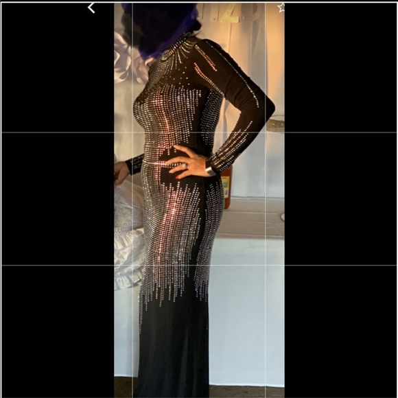 Dress - Picture 2 of 2